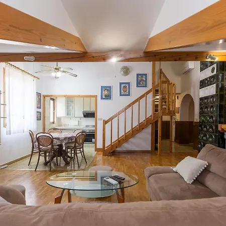 Carela 2bdr By Irundo Apartment Rovinj